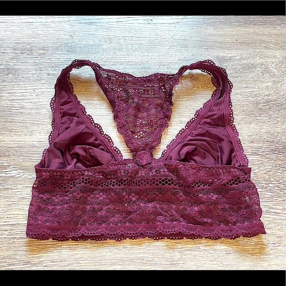 ⚠️💥‼️𝐅𝐑𝐄𝐄 𝐀𝐃𝐃-𝐎𝐍‼️💥 ⚠️ AMERICAN EAGLE || Maroon Lace Bralette | Small - Picture 7 of 12